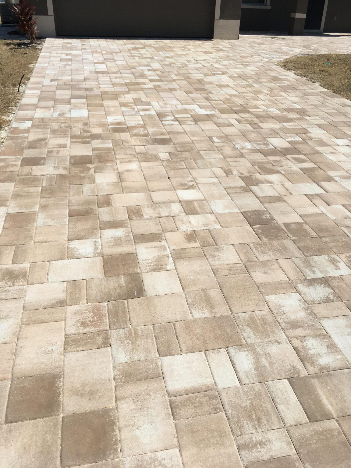 BENEFITS OF USING PAVERS FOR PATIOS AND OUTDOOR SPACES